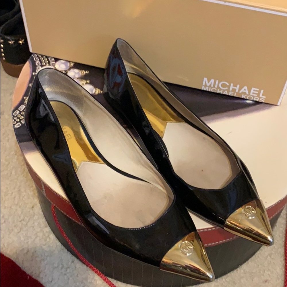 Michael Kors patent flat